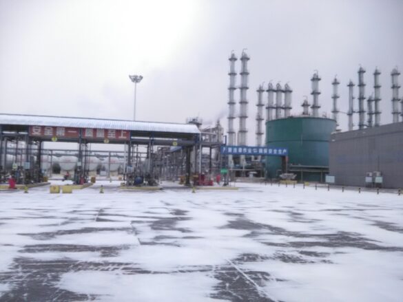 Overlooking the pentane, hexane and heptane distillation tower in the snow Overlooking the pentane, hexane and heptane distillation tower in the snow