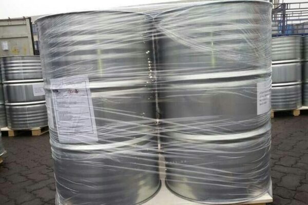 n-Pentane, 99% in drum packaging, palletized with film wrapping
